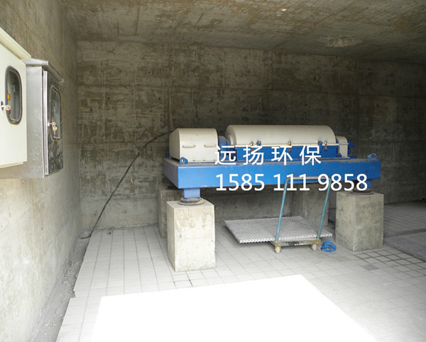 臥螺離心機(jī)